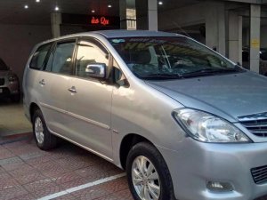 Toyota Innova 2.0V AT 2000 - Cần bán xe cũ Toyota Innova V năm 2000, màu bạc, 485tr