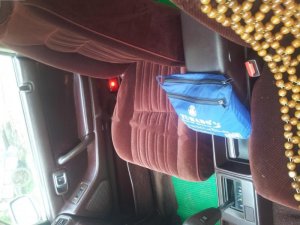 Toyota Crown 1991 - Cần bán gấp Toyota Crown năm 1991, màu vàng, nhập khẩu nguyên chiếc số tự động