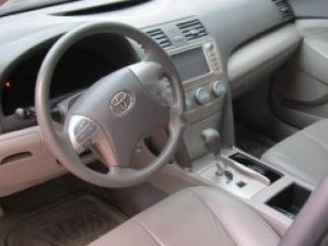 Toyota Camry LE 2008 - Bán Toyota Camry LE đời 2008, màu đen, xe nhập