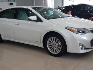 Toyota Avalon 2017 - Bán ô tô Toyota Avalon đời 2017, màu trắng, nhập khẩu