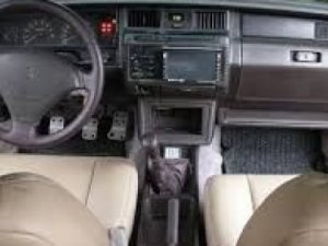 Toyota Crown   2.4 MT  1993 - Cần bán lại xe Toyota Crown 2.4 MT đời 1993, màu trắng, giá tốt