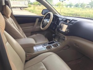 Toyota Highlander 2011 - Bán xe Toyota Highlander đời 2011, màu đỏ, nhập khẩu nguyên chiếc