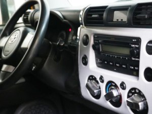 Toyota Fj cruiser   4.0 AT  2007 - Cần bán xe Toyota FJ Cruiser, Sx 2007, màu vàng, nội thất đen, ghế bọc nỉ