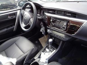 Toyota Corolla Altis 1.8G AT 2017 - Bán Toyota Corolla Altis 1.8G AT đời 2017, màu đen, giá 797tr