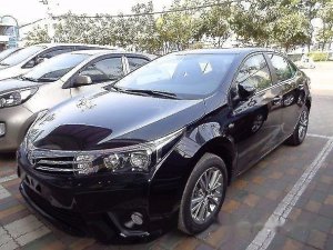 Toyota Corolla Altis 1.8G AT 2017 - Bán Toyota Corolla Altis 1.8G AT đời 2017, màu đen, giá 797tr