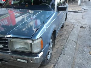 Toyota Crown 1990 - Cần bán lại xe Toyota Crown năm 1990, màu xám, nhập khẩu nguyên chiếc