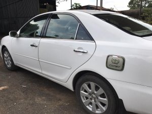 Toyota Camry LE XLE 2003 - Camry XLE đời 2003 nhập khẩu nguyên chiếc chính hãng Mỹ, 5 chỗ, số tự động, màu trắng, 100km/9 lít