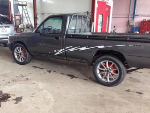 Toyota Hilux 4x2MT 1994 - Bán Toyota Hilux 4x2MT sản xuất 1994, màu xám, xe nhập