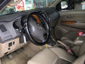 Toyota Fortuner 2010 - Bán ô tô Toyota Fortuner sản xuất 2010, màu đen