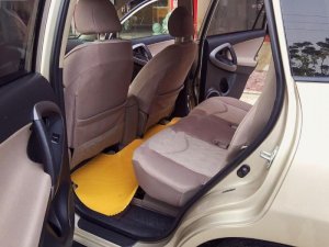 Toyota RAV4 2007 - Cần bán lại xe Toyota RAV4 đời 2007, màu vàng, nhập khẩu