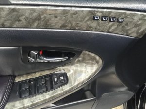 Toyota Crown Royal Saloon 2007 - Bán xe Toyota Crown Royal Saloon đời 2007, màu đen, nhập khẩu số tự động