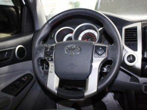 Toyota Tacoma SR5 2014 - Bán xe Toyota Tacoma SR5 đời 2014, màu trắng, nhập khẩu nguyên chiếc số tự động