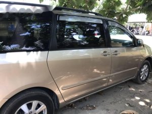 Toyota Sienna   LE 2008 - Bán Toyota Sienna LE đời 2008, màu vàng xe gia đình, giá 830tr