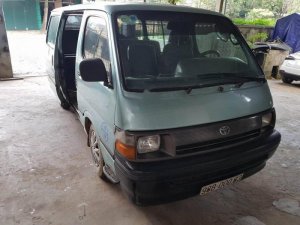 Toyota Hiace 1997 - Cần bán xe Toyota Hiace đời 1997, màu xanh 