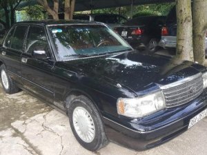 Toyota Crown 3.0 MT 1995 - Bán lại xe Toyota Crown 3.0 MT đời 1995, màu đen, nhập khẩu nguyên chiếc, 150 triệu