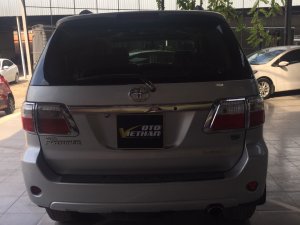 Toyota 4 Runner GMT 2.5 2011 - Bán xe Toyota 4 Runner 2011, màu bạc, 688 triệu