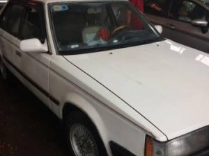 Toyota Corona 1984 - Cần bán xe Toyota Corona đời 1984, màu trắng