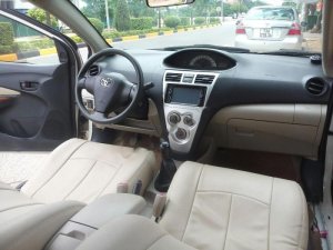 Toyota Yaris 1.0 MT 2007 - Bán lại xe Toyota Yaris 1.0 MT đời 2007, màu trắng, nhập khẩu Nhật Bản
