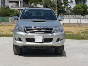 Toyota Hilux 2014 - Chính chủ bán Toyota Hilux đời 2014, màu bạc