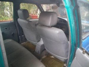Toyota Hilux 2000 - Cần bán gấp Toyota Hilux đời 2000, giá cạnh tranh