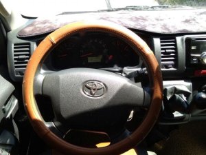 Toyota Hiace 2014 - Bán Toyota Hiace đời 2014, màu bạc, nhập khẩu nguyên chiếc