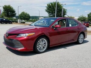 Toyota Camry XLE 2017 - Bán ô tô Toyota Camry XLE đời 2017, màu đỏ, nhập khẩu