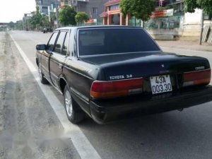Toyota Crown 1983 - Cần bán lại xe Toyota Crown đời 1983, màu xanh đen