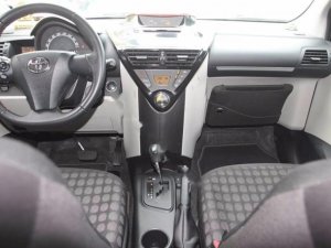 Toyota IQ 2011 - Chính chủ bán Toyota IQ đời 2011, màu đen, xe nhập