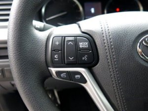 Toyota Highlander  AT  2017 - Bán xe Toyota Highlander AT 2017, màu đen, nhập khẩu nguyên chiếc