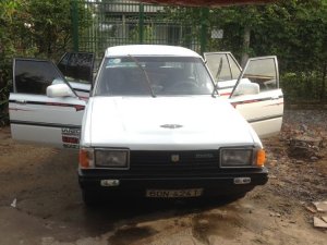 Toyota Cressida 1983 - Bán xe Toyota Cressida đời 1983, màu trắng, xe nhập