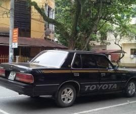 Toyota Crown   1983 - Bán ô tô Toyota Crown đời 1983, màu đen, nhập khẩu