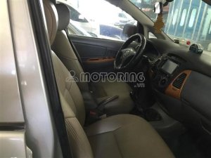 Toyota Innova J 2007 - Bán Toyota Innova J năm 2007, màu bạc 