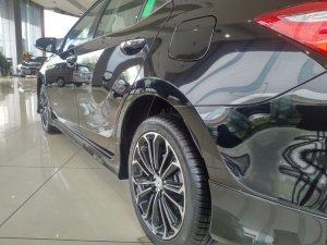 Toyota Corolla Altis 2017 - Toyota Corolla Altis 1.8 CVT 2018, mẫu xe toàn cầu, có đủ màu, khuyến mãi lớn, giao xe ngay