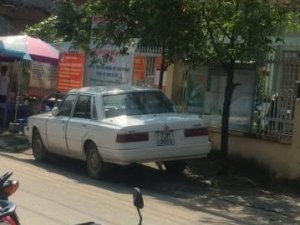 Toyota Cressida MT 1984 - Bán Toyota Cressida MT đời 1984, 25tr