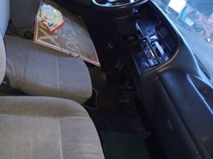 Toyota Hiace 2001 - Bán xe Toyota Hiace đời 2001, màu bạc, nhập khẩu chính hãng