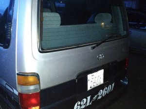 Toyota Hiace 2001 - Bán xe Toyota Hiace đời 2001, màu bạc, nhập khẩu chính hãng