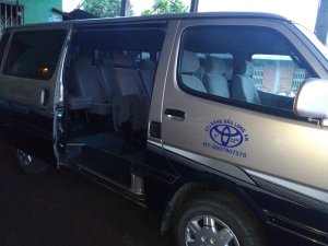 Toyota Hiace 2001 - Bán xe Toyota Hiace đời 2001, màu bạc, nhập khẩu chính hãng