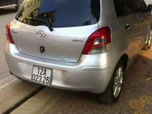 Toyota Yaris   2010 - Bán xe Toyota Yaris 2010, màu bạc, xe nhập