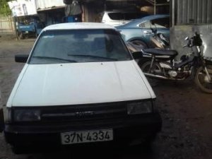 Toyota Corolla Altis 1986 - Bán Toyota Corolla Altis đời 1986, màu trắng xe gia đình, giá tốt