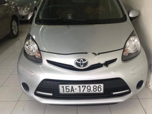 Toyota Aygo 1.0 AT 2012 - Cần bán Toyota Aygo 1.0 AT đời 2012, màu bạc, xe nhập số tự động