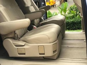 Toyota Previa GL 2.4 2006 - Cần bán lại xe Toyota Previa GL 2.4 đời 2006 chính chủ, giá chỉ 645 triệu