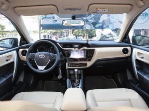 Toyota Corolla Altis 1.8 CVT 2017 - Cần bán xe Toyota Corolla altis 1.8 CVT đời 2017, màu đen
