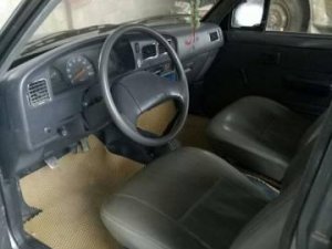 Toyota Hilux 1994 - Bán xe Toyota Hilux đời 1994, màu xám, giá chỉ 40 triệu