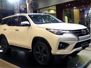 Toyota Fortuner 2.7V (4x2) 2017 - Toyota Mỹ Đình, bán Toyota Fortuner 2.7V (4x2) đời 2017, màu trắng, nhập khẩu, hỗ trợ trả góp 90%