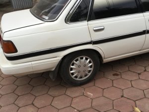 Toyota Corona 1986 - Bán Toyota Corona năm 1986, màu trắng, nhập khẩu xe gia đình