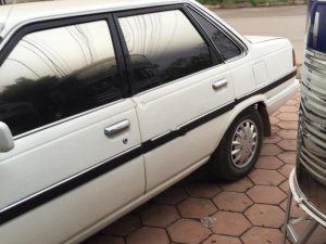 Toyota Corona 1.8 1990 - Cần bán lại xe Toyota Corona trước 1990, màu trắng, nhập khẩu nguyên chiếc