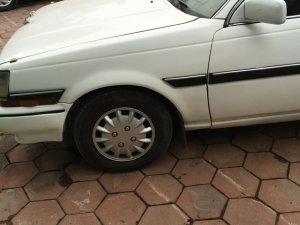 Toyota Corona 1986 - Bán Toyota Corona năm 1986, màu trắng, nhập khẩu xe gia đình