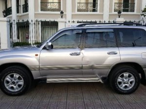 Toyota Land Cruiser 4500EFI 2004 - Bán ô tô Toyota Land Cruiser 4500EFI, đời 2004 như mới, giá 590tr