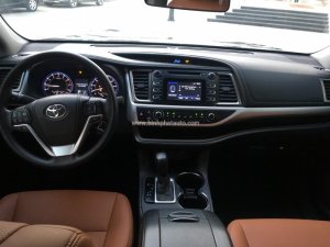 Toyota Highlander LE 2014 - Bán Toyota Highlander LE 2014, màu đen, nhập khẩu nguyên chiếc