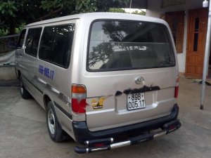 Toyota Hiace 2005 - Cần bán lại xe Toyota Hiace đời 2005, giá chỉ 170 triệu